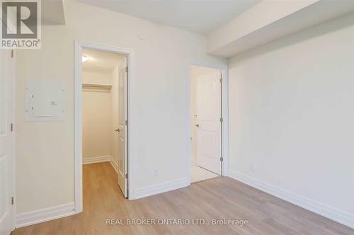 1110 - 9075 Jane Street, Vaughan, ON - Indoor Photo Showing Other Room