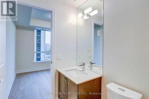 1110 - 9075 Jane Street, Vaughan, ON - Indoor Photo Showing Bathroom