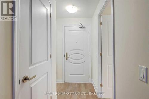 1110 - 9075 Jane Street, Vaughan, ON - Indoor