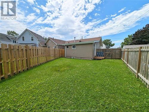 17/19 Oak Street, Wallaceburg, ON - Outdoor