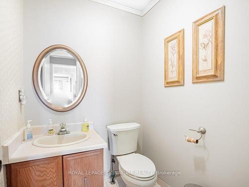 2103 Theoden Crt, Pickering, ON - Indoor Photo Showing Bathroom