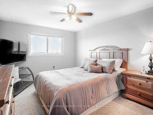 2103 Theoden Crt, Pickering, ON - Indoor Photo Showing Bedroom