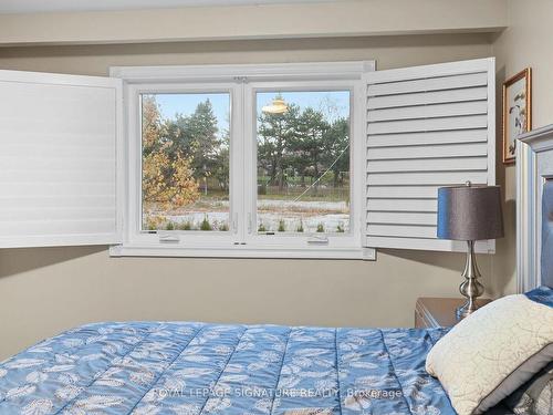 31 Liscombe Rd, Toronto, ON - Indoor Photo Showing Bedroom