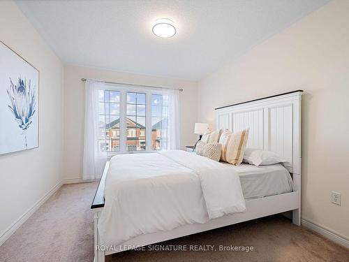 1074 Urell Way, Milton, ON - Indoor Photo Showing Bedroom