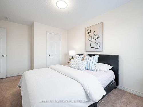 1074 Urell Way, Milton, ON - Indoor Photo Showing Bedroom