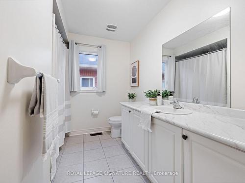 1074 Urell Way, Milton, ON - Indoor Photo Showing Bathroom