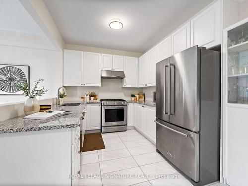 1074 Urell Way, Milton, ON - Indoor Photo Showing Kitchen With Stainless Steel Kitchen With Upgraded Kitchen