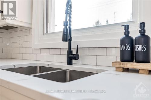 44 County Road 1 Road, Elizabethtown-Kitley, ON - Indoor Photo Showing Kitchen With Double Sink