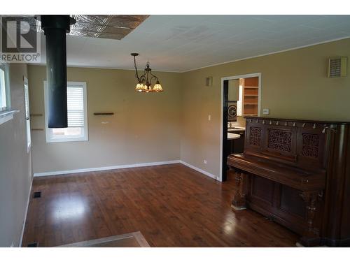 1706 Frontage Road, Clinton, BC - Indoor Photo Showing Other Room