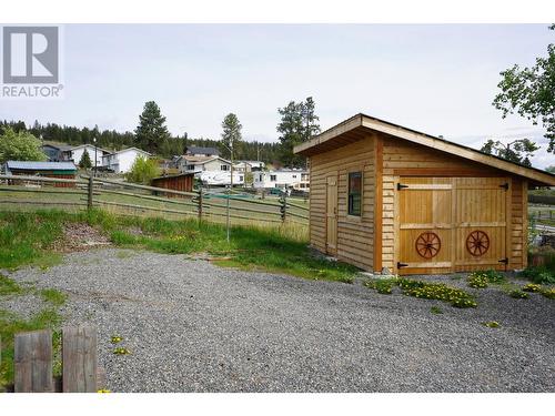 1706 Frontage Road, Clinton, BC - Outdoor