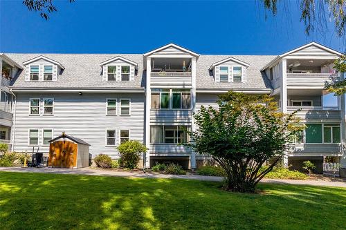 318-575 Sutherland Avenue, Kelowna, BC - Outdoor With Facade