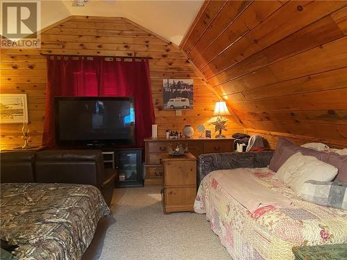 110 Champlain Trail, Westree, ON - Indoor Photo Showing Bedroom