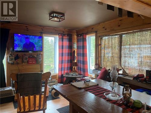 110 Champlain Trail, Westree, ON - Indoor Photo Showing Dining Room