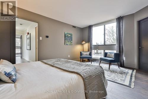 203 - 265 Poplar Plains Road, Toronto, ON - Indoor Photo Showing Bedroom