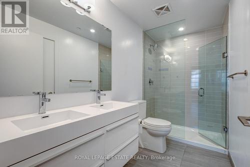 Th7 - 175 Pears Avenue, Toronto, ON - Indoor Photo Showing Bathroom