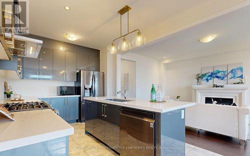 43 Auckland Drive, Whitby, ON - Indoor Photo Showing Kitchen With Stainless Steel Kitchen With Upgraded Kitchen