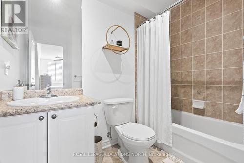 302 - 10 Brandy Lane Drive, Collingwood, ON - Indoor Photo Showing Bathroom