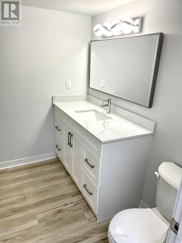 24 Sun King Crescent, Barrie, ON - Indoor Photo Showing Bathroom