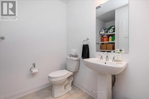 74 Discovery Trail, Midland, ON - Indoor Photo Showing Bathroom