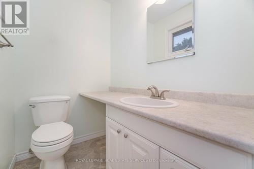 2136 Davebrook Road, Mississauga, ON - Indoor Photo Showing Bathroom