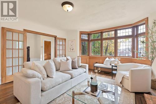 295 Plains Road W, Burlington, ON - Indoor Photo Showing Living Room