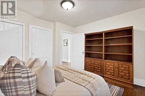 295 Plains Road W, Burlington, ON - Indoor Photo Showing Bedroom