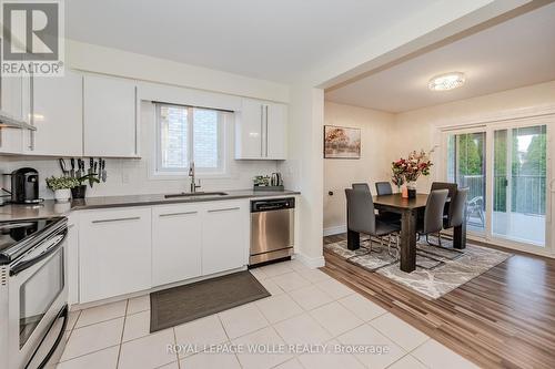 48 Alderson Drive, Cambridge, ON - Indoor Photo Showing Kitchen