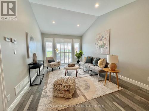 41 Virginia Crescent, Belleville, ON - Indoor Photo Showing Living Room