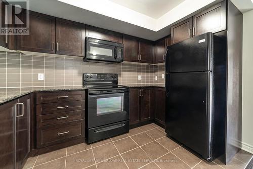 59 - 2441 Greenwich Drive, Oakville, ON - Indoor Photo Showing Kitchen