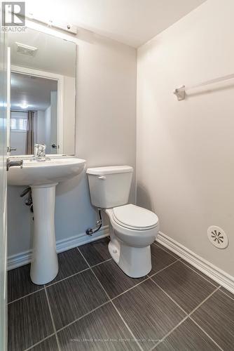 59 - 2441 Greenwich Drive, Oakville, ON - Indoor Photo Showing Bathroom