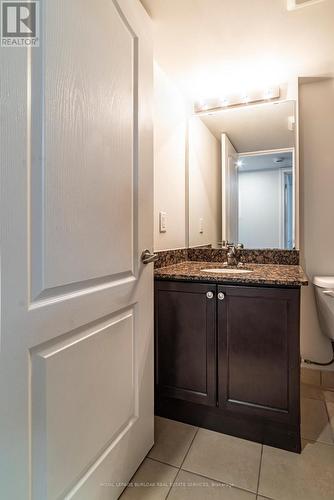 59 - 2441 Greenwich Drive, Oakville, ON - Indoor Photo Showing Bathroom