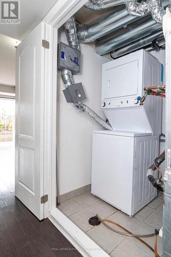 59 - 2441 Greenwich Drive, Oakville, ON - Indoor Photo Showing Laundry Room