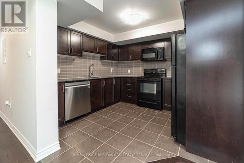 59 - 2441 Greenwich Drive, Oakville, ON - Indoor Photo Showing Kitchen