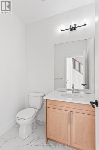 258 Hesselman Crescent, London, ON - Indoor Photo Showing Bathroom