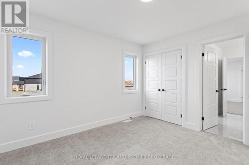 258 Hesselman Crescent, London, ON - Indoor Photo Showing Other Room