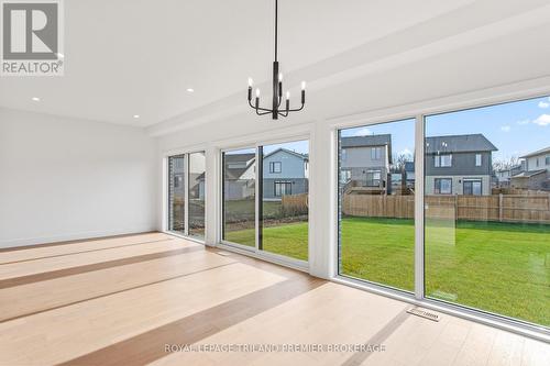 258 Hesselman Crescent, London, ON - Indoor Photo Showing Other Room