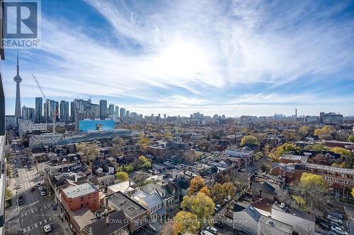 1414 - 195 Mccaul Street, Toronto, ON - Outdoor With View