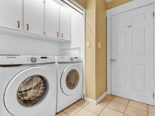 Bathroom - 10 Rue Fanny, Val-Des-Monts, QC - Indoor Photo Showing Laundry Room