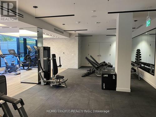 606 - 127 Broadway Avenue N, Toronto, ON - Indoor Photo Showing Gym Room