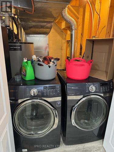 997 Francine Crescent, Mississauga, ON - Indoor Photo Showing Laundry Room