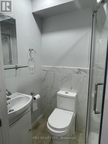 997 Francine Crescent, Mississauga, ON - Indoor Photo Showing Bathroom