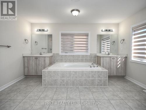 29 Junior Road, Brampton, ON - Indoor Photo Showing Bathroom