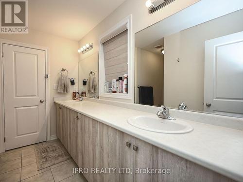 29 Junior Road, Brampton, ON - Indoor Photo Showing Bathroom