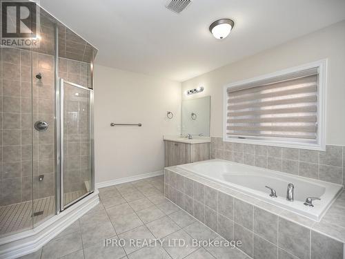 29 Junior Road, Brampton, ON - Indoor Photo Showing Bathroom