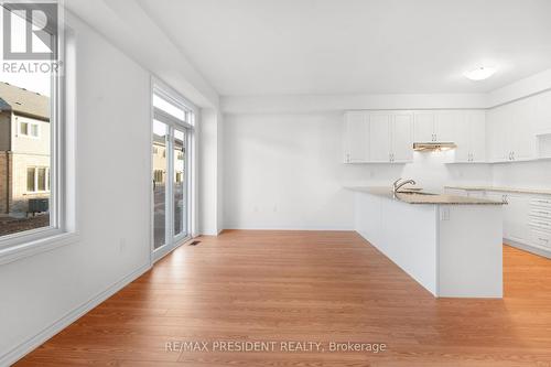 48 Brown Street, Erin, ON - Indoor Photo Showing Kitchen