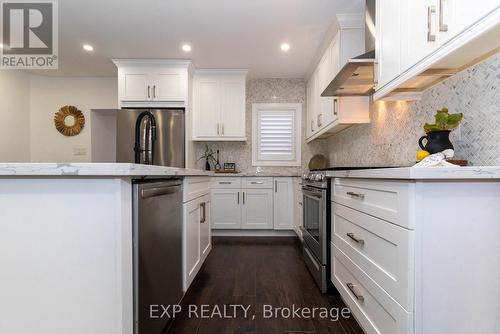 49 Hillary Avenue, Toronto, ON - Indoor Photo Showing Kitchen With Upgraded Kitchen