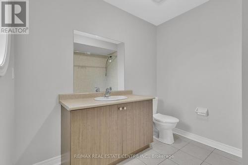 466 Cedric Terrace, Milton, ON - Indoor Photo Showing Bathroom