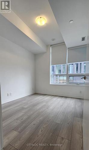 410 - 120 Parliament Street, Toronto, ON - Indoor Photo Showing Other Room