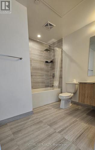 410 - 120 Parliament Street, Toronto, ON - Indoor Photo Showing Bathroom