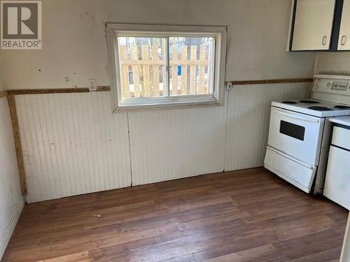 17 Victoria St, Sault Ste Marie, ON - Indoor Photo Showing Kitchen